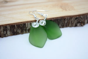 Alohi Earrings • Emerald Green