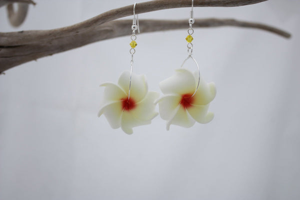 Pua Nani Earrings • Butter Yellow