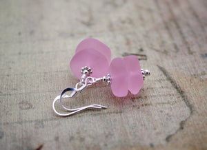 Pihi Earrings • Pink