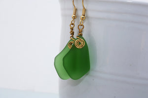 Alohi Earrings • Emerald Green